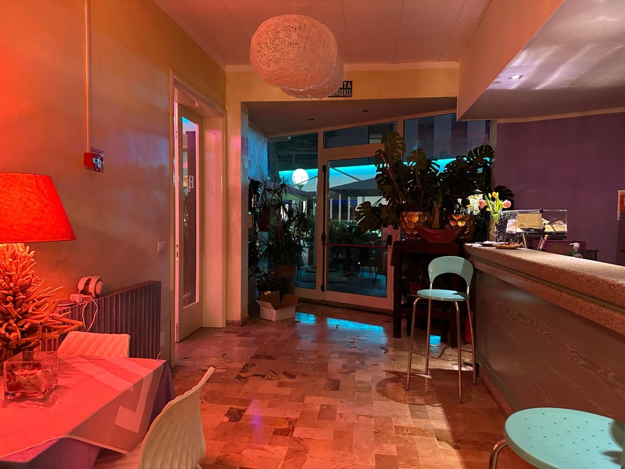 Hotel Julia Llido Degli Estensi Buitenkant foto