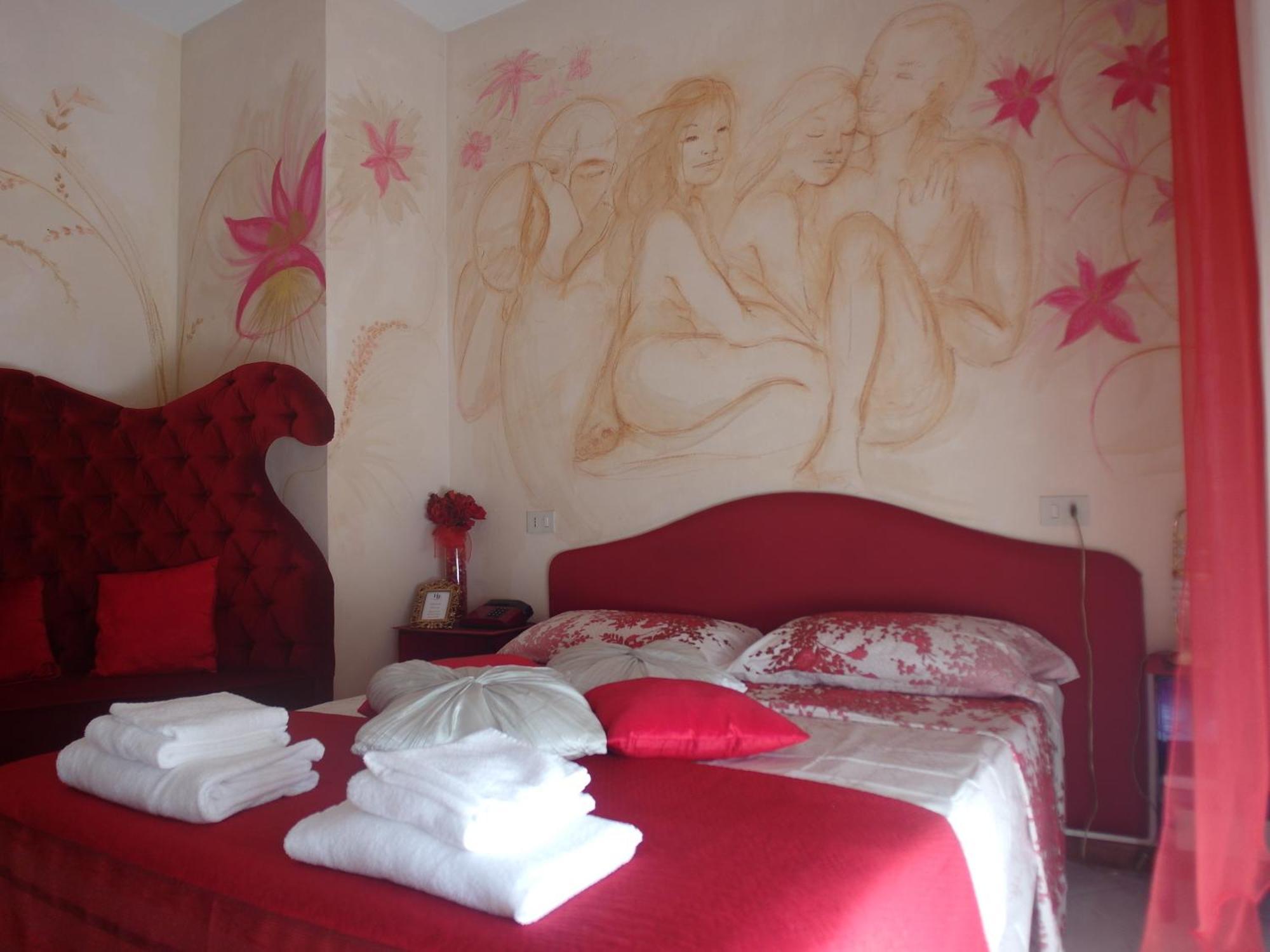 Hotel Julia Llido Degli Estensi Buitenkant foto