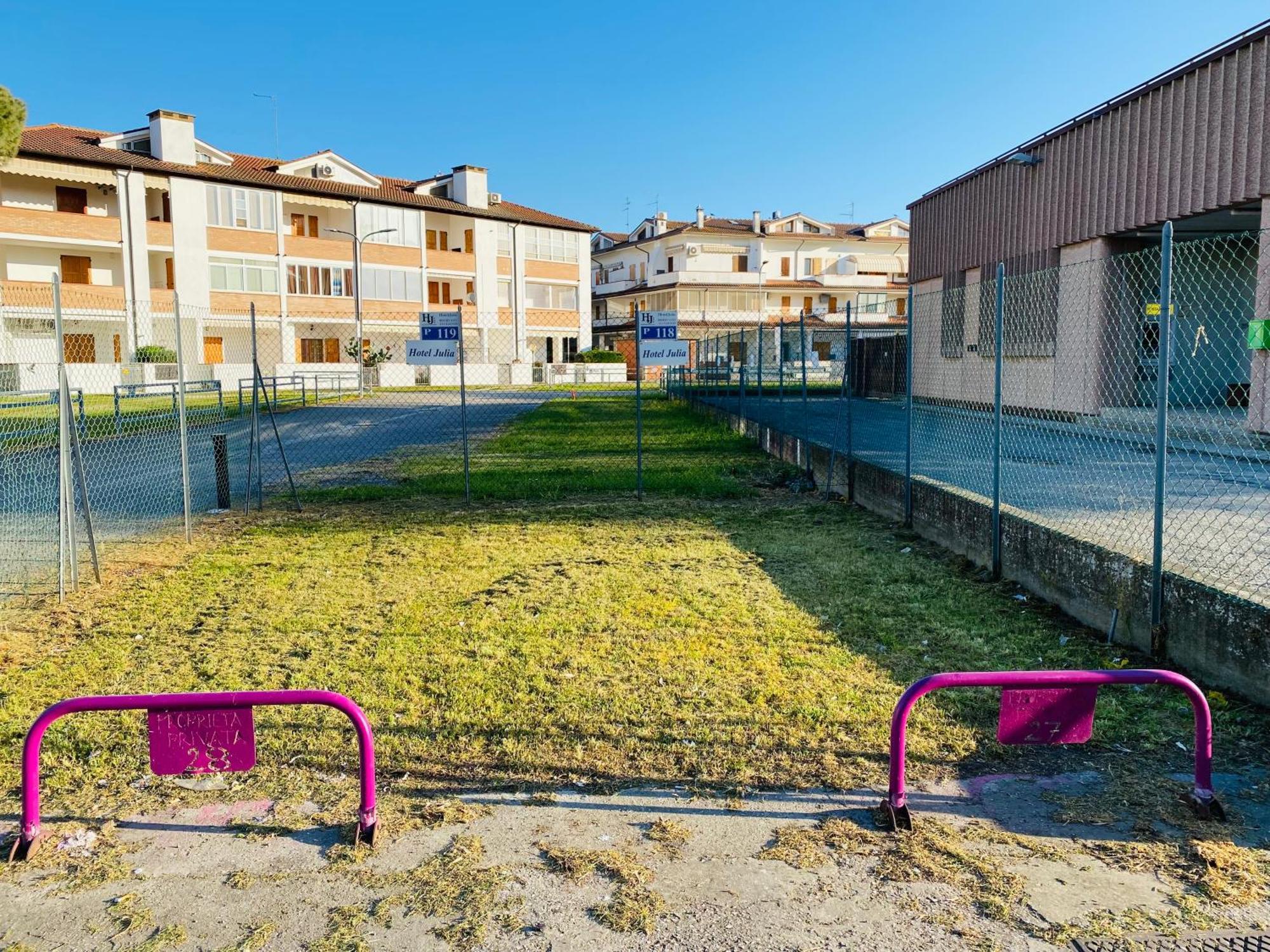 Hotel Julia Llido Degli Estensi Buitenkant foto