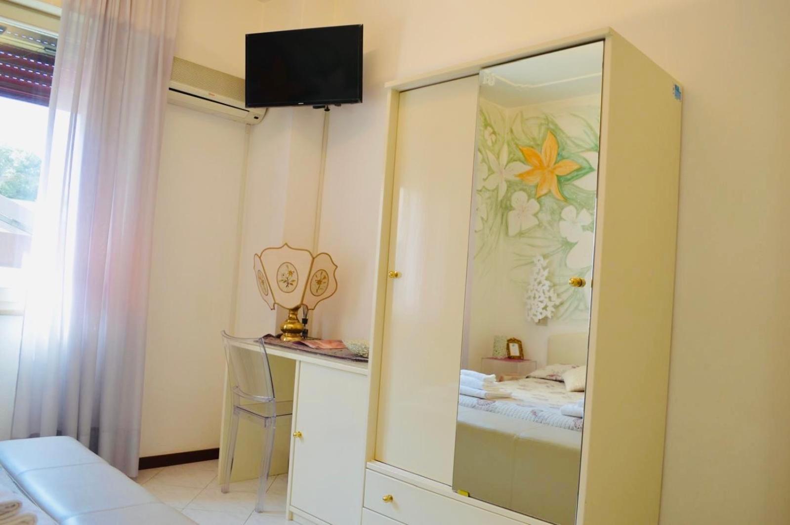 Hotel Julia Llido Degli Estensi Kamer foto