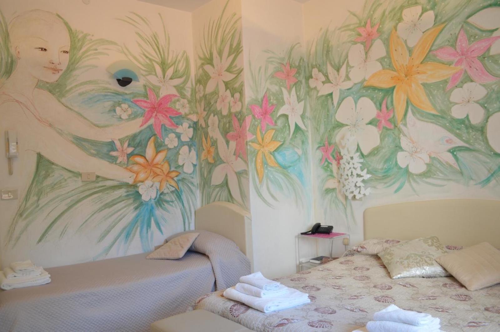 Hotel Julia Llido Degli Estensi Buitenkant foto