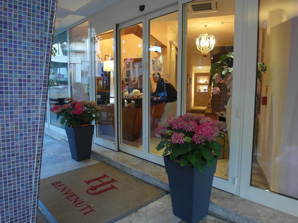 Hotel Julia Llido Degli Estensi Buitenkant foto